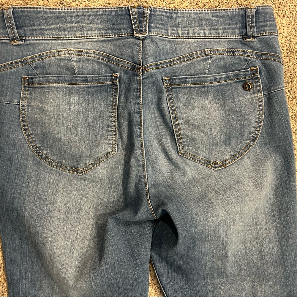 Democracy Jeans Womens Sz 10 Ab Solution Cropped Mid Rise Blue Medium Wash Denim - Picture 3 of 5